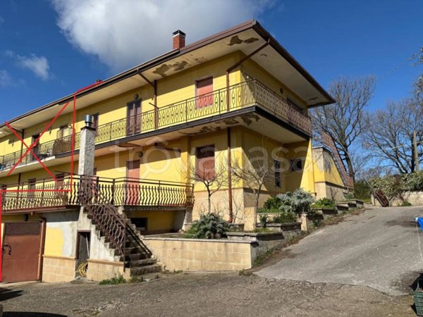 casa indipendente in vendita a San Potito Ultra