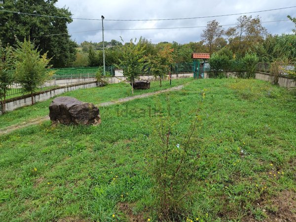 casa indipendente in vendita a San Potito Ultra