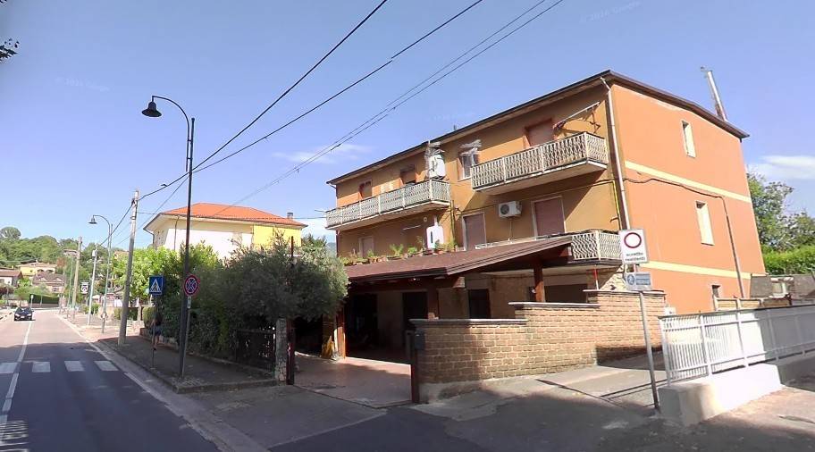 negozio in vendita a San Potito Ultra