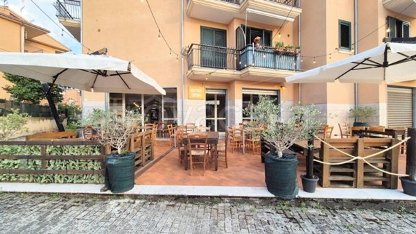 negozio in vendita a San Potito Ultra