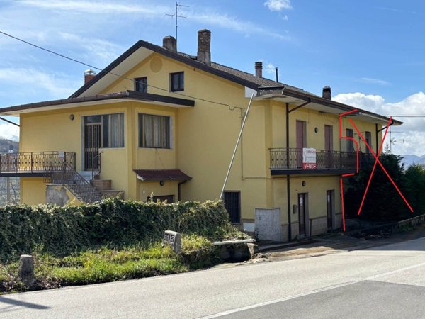 casa indipendente in vendita a San Potito Ultra