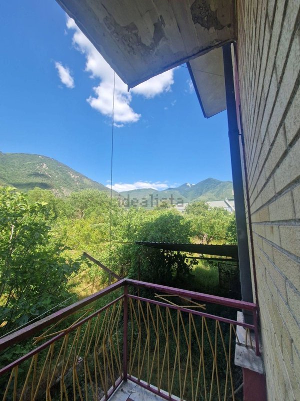 casa indipendente in vendita a Santa Lucia di Serino