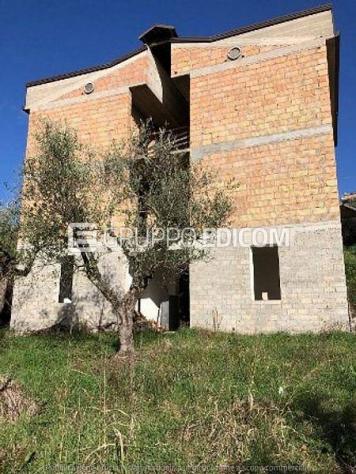 casa indipendente in vendita a Sant'Angelo all'Esca