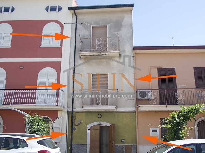casa indipendente in vendita a Sant'Angelo all'Esca