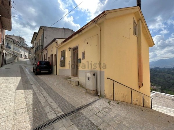 casa semindipendente in vendita a Sant'Angelo all'Esca