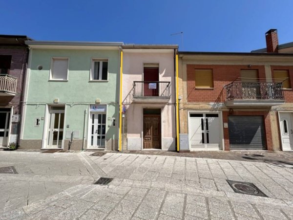 casa indipendente in vendita a Sant'Angelo all'Esca
