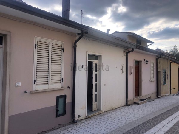 casa semindipendente in vendita a Sant'Angelo all'Esca