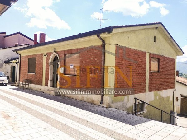 casa indipendente in vendita a Sant'Angelo all'Esca