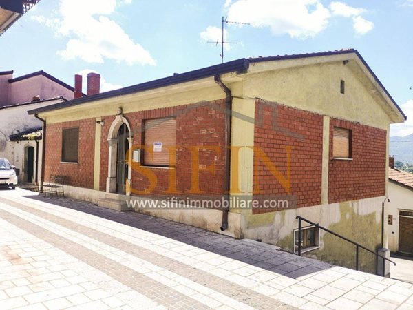 casa indipendente in vendita a Sant'Angelo all'Esca