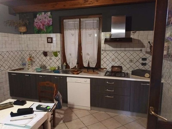 pentavano in vendita a Sant'Angelo a Scala