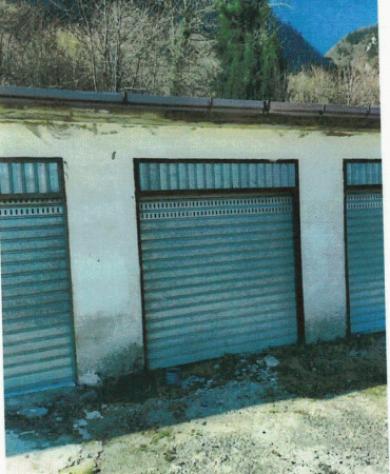 esavano in vendita a Sant'Angelo a Scala