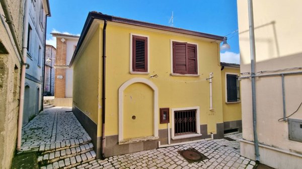 casa indipendente in vendita a Sant'Angelo dei Lombardi
