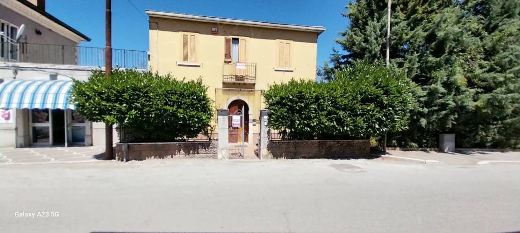 casa indipendente in vendita a Sant'Angelo dei Lombardi