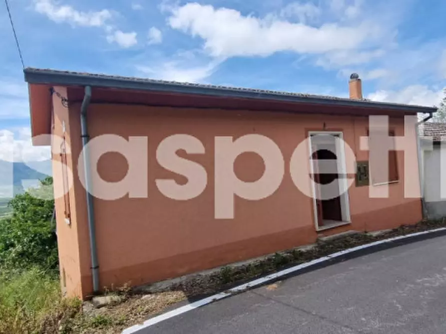 casa indipendente in vendita a Sant'Angelo dei Lombardi in zona San Gennaro