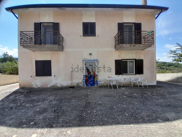 casa indipendente in vendita a Sant'Angelo dei Lombardi