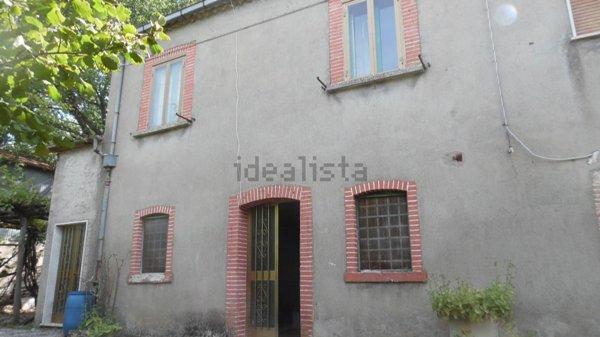 quadrivano in vendita a Sant'Angelo dei Lombardi in zona Fredane