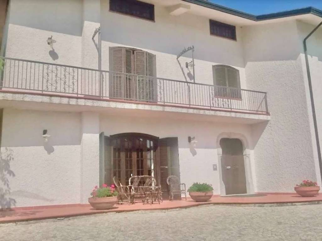 casa indipendente in vendita a Sant'Angelo dei Lombardi