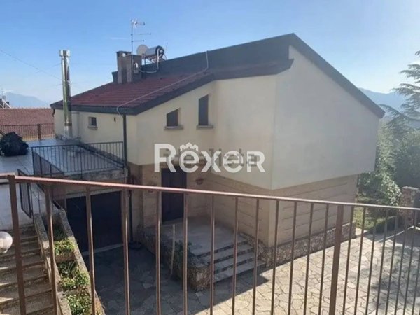 casa indipendente in vendita a Sant'Angelo dei Lombardi