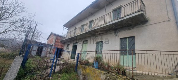 casa indipendente in vendita a Sant'Angelo dei Lombardi