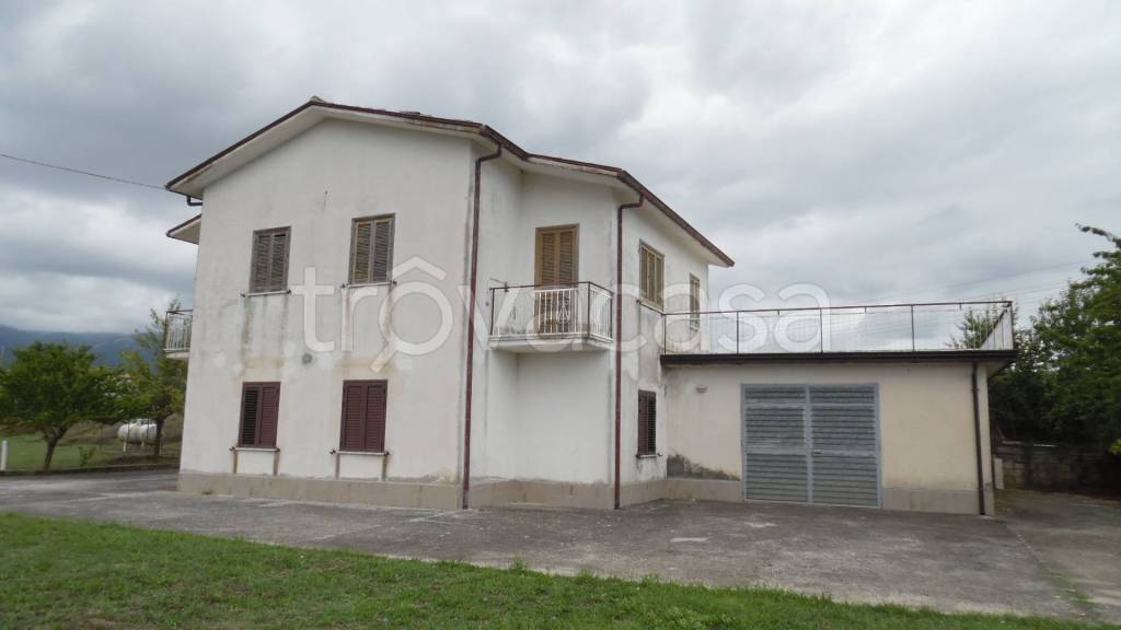 casa indipendente in vendita a Sant'Angelo dei Lombardi