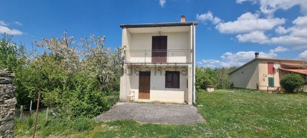 casa indipendente in vendita a Sant'Angelo dei Lombardi