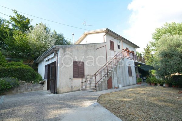 casa indipendente in vendita a Sant'Angelo dei Lombardi
