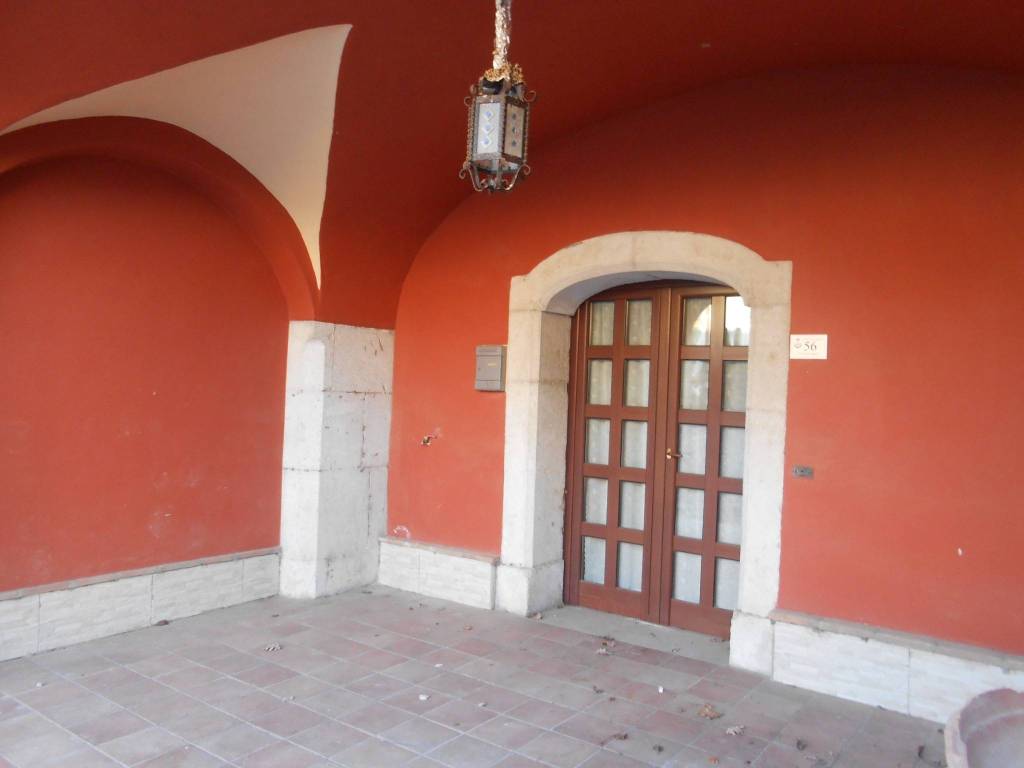 casa indipendente in vendita a Santa Paolina in zona Sala