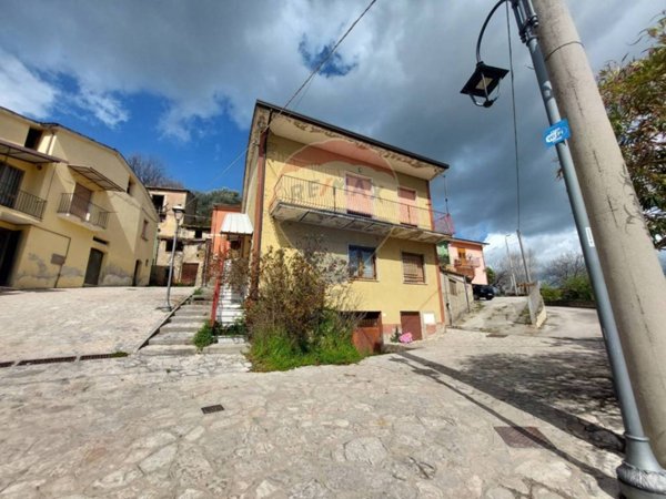 casa indipendente in vendita a Santa Paolina in zona Santa Lucia