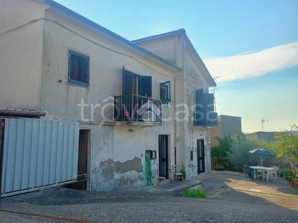 casa indipendente in vendita a Santa Paolina in zona Santa Lucia