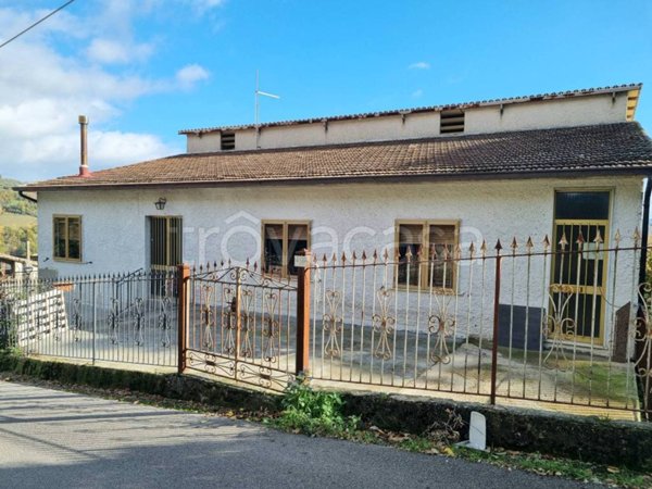 casa indipendente in vendita a Santa Paolina