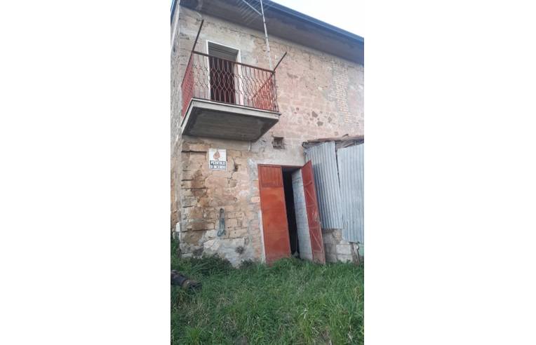 casa indipendente in vendita a Santa Paolina in zona Sala