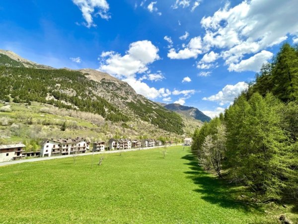 appartamento in vendita ad Argentera in zona Villaggio Primavera