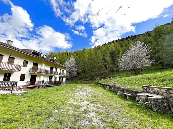 appartamento in vendita ad Argentera in zona Villaggio Primavera