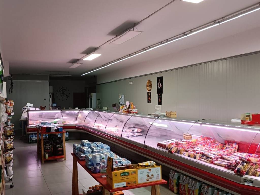 negozio in vendita a Serino