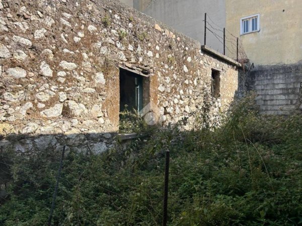 casa indipendente in vendita a Serino