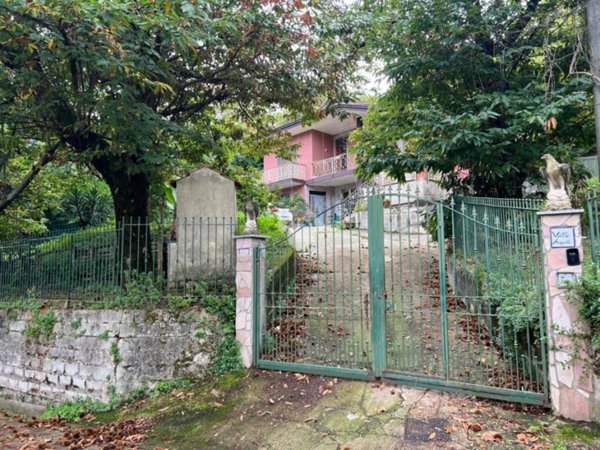 casa indipendente in vendita a Serino