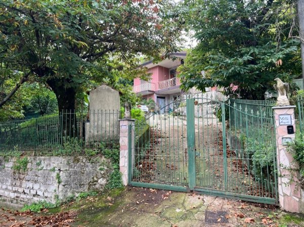 casa indipendente in vendita a Serino