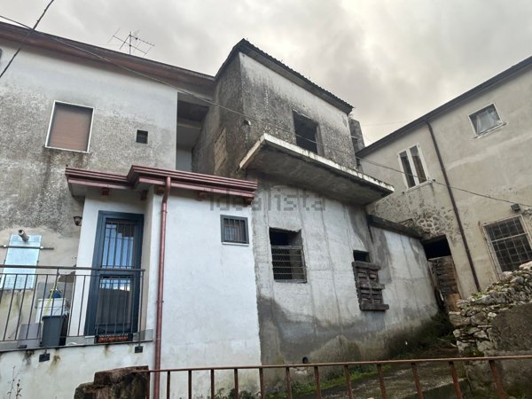 casa indipendente in vendita a Serino
