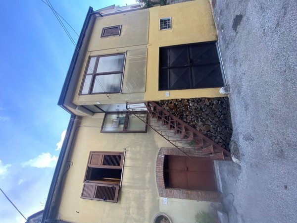 casa indipendente in vendita a Serino