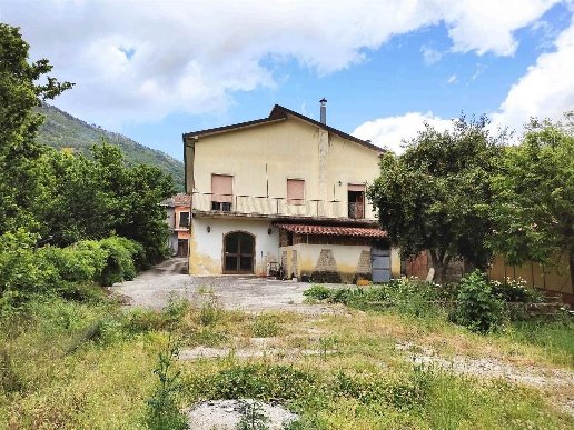 casa indipendente in vendita a Serino