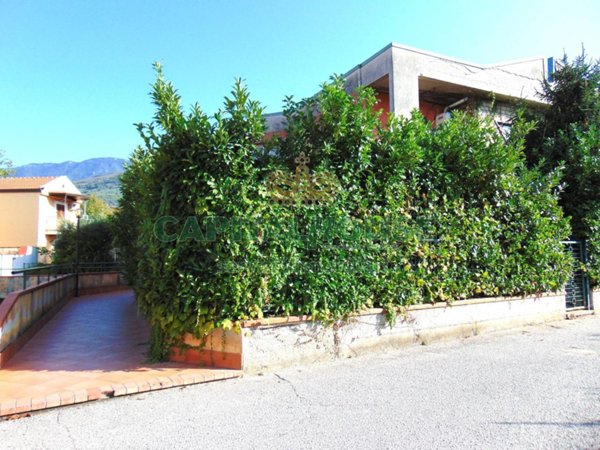 casa indipendente in vendita a Sirignano