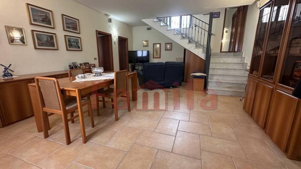 casa indipendente in vendita a Sirignano