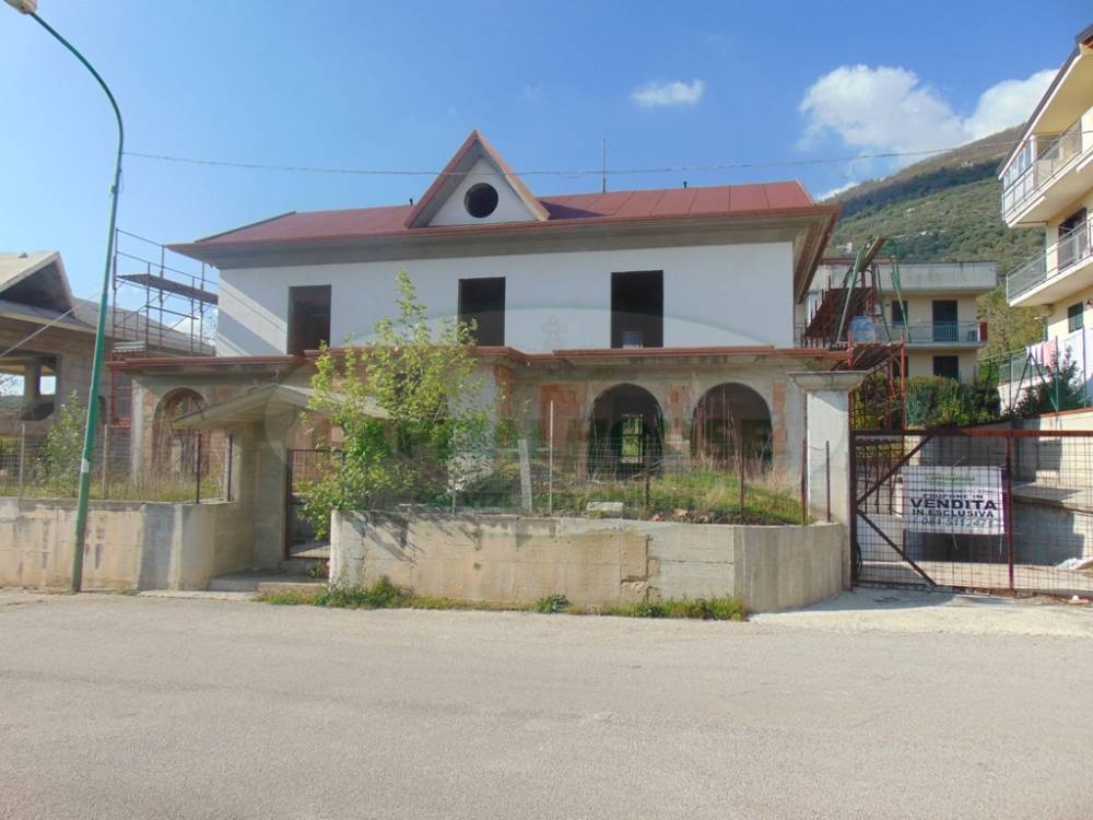 casa indipendente in vendita a Sirignano