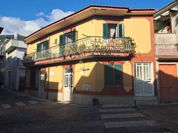 casa indipendente in vendita a Sirignano