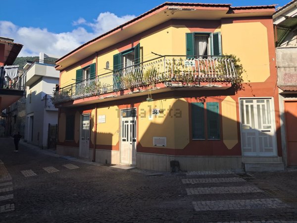 casa indipendente in vendita a Sirignano