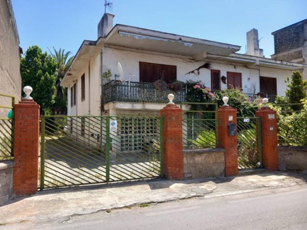casa indipendente in vendita a Sirignano
