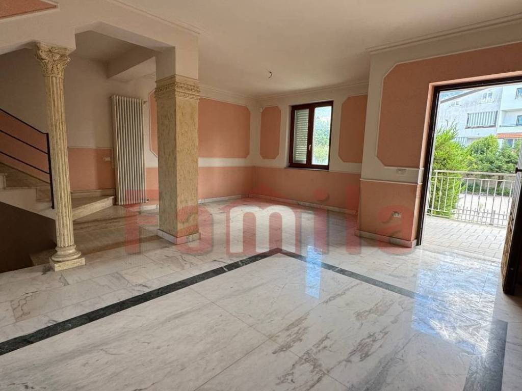 casa indipendente in vendita a Sirignano