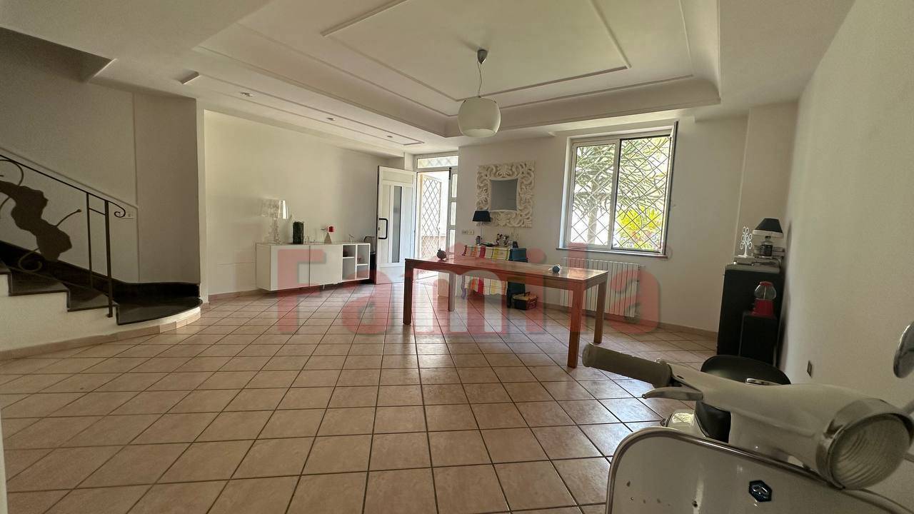 casa indipendente in vendita a Sirignano