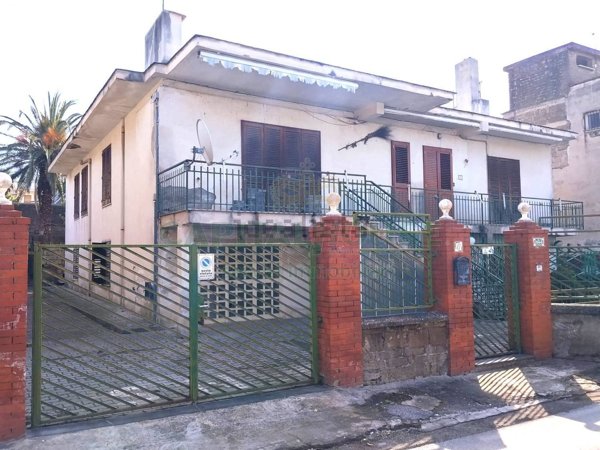 casa indipendente in vendita a Sirignano