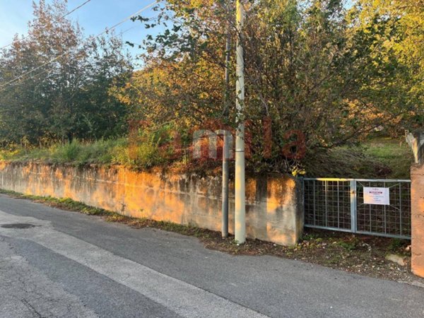 terreno in vendita a Sirignano